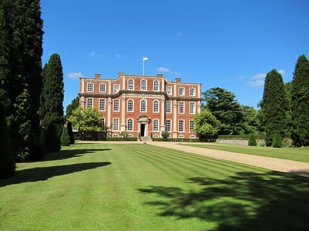 Chicheley Hall Exterior foto